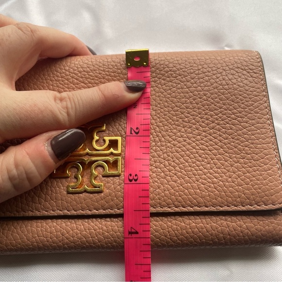 Tory Burch Britten Smartphone Wallet Pink Pebbled Leather Gold Hardware - Picture 11 of 11